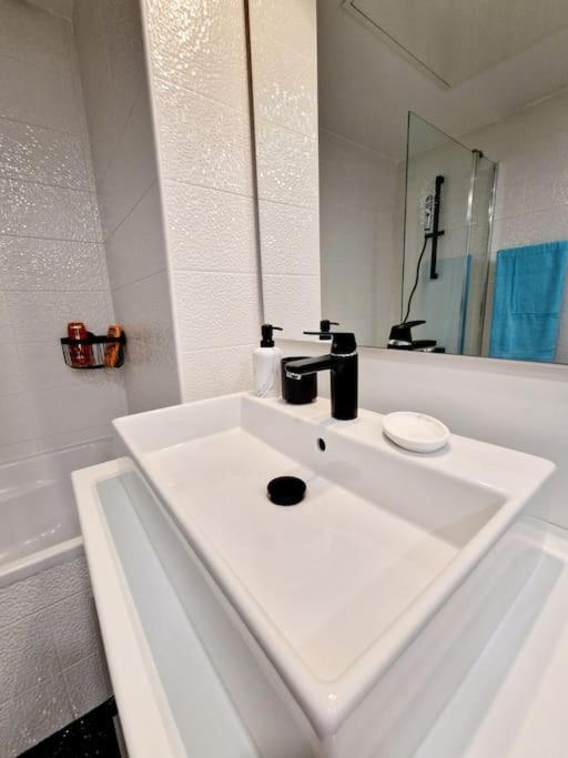 Prado Plage David - Stade Velodrome - Parc Chanot - Luxury Apartment By The Sea مارسيليا المظهر الخارجي الصورة